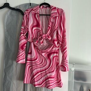 Worn once perfect condition. Linen + viscose mini dress.